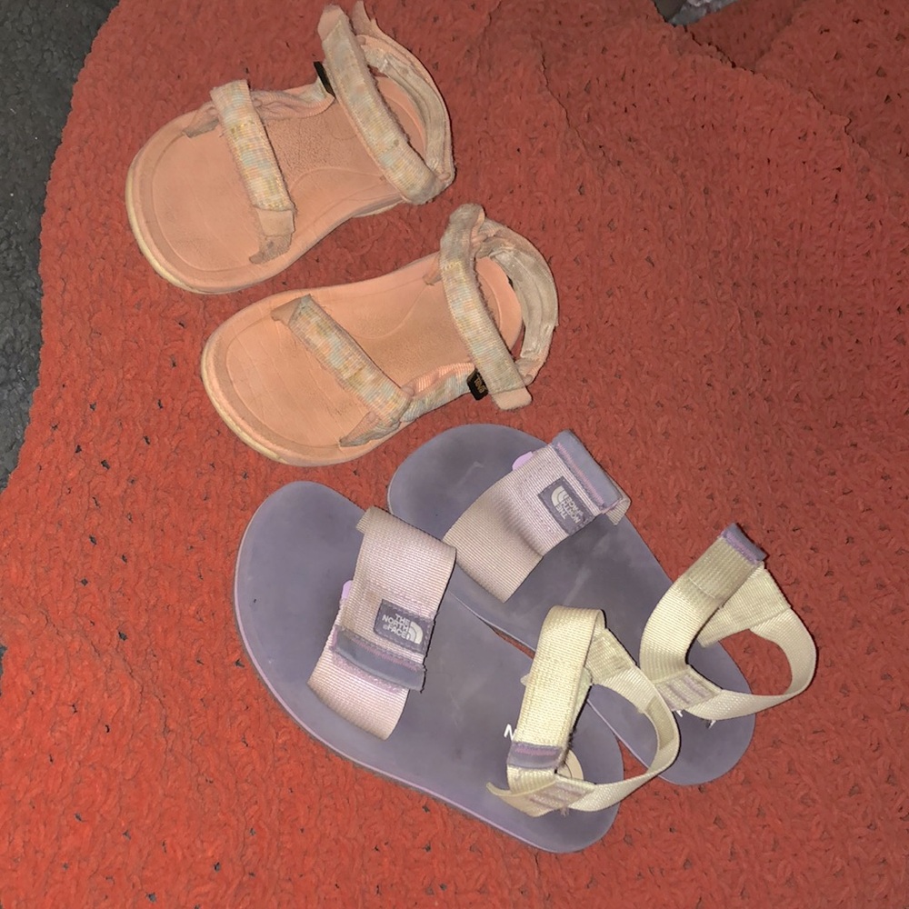 **2 pair** Girls teva & the north face Velcro sandals